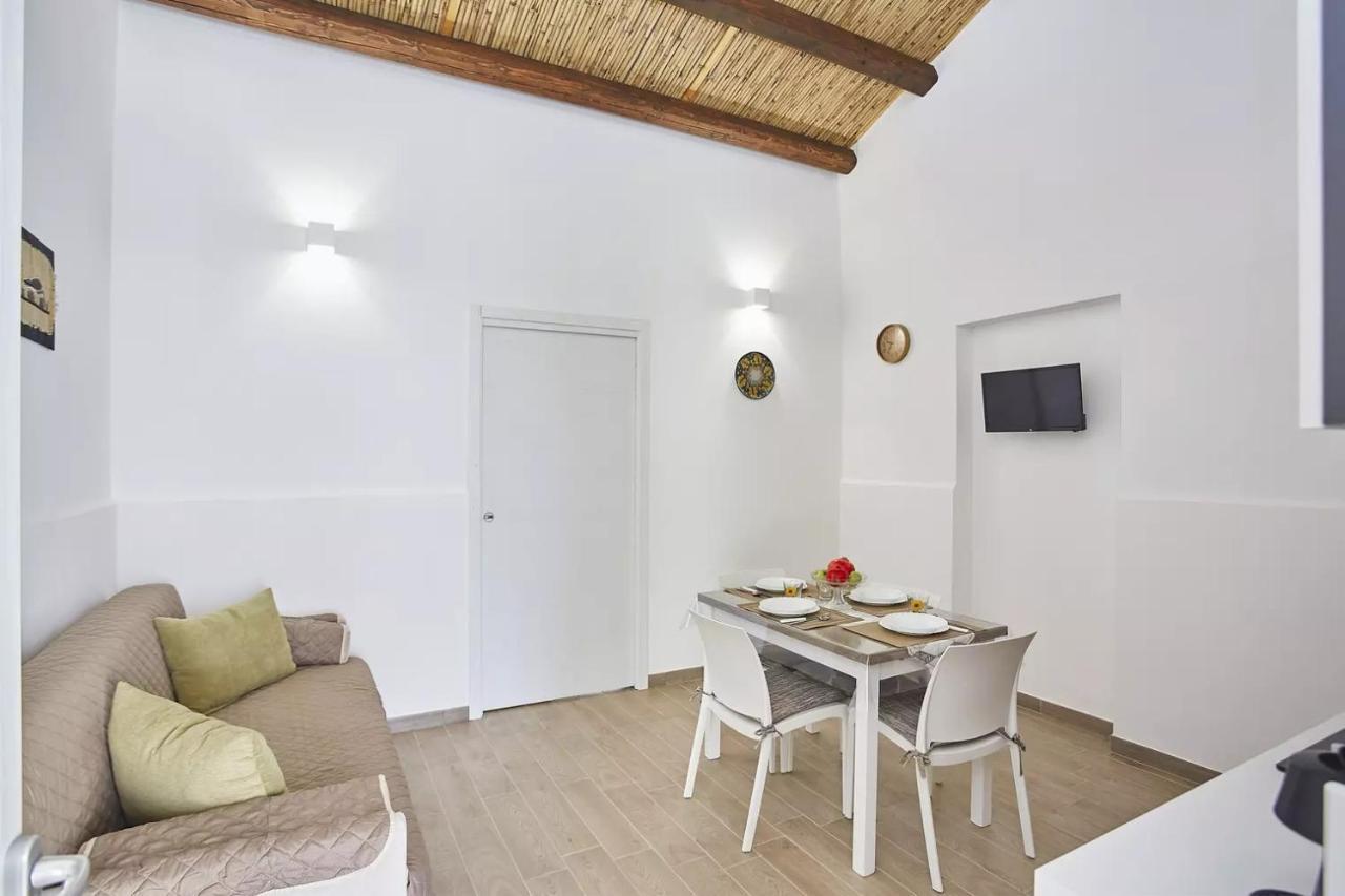 Casale Sammartano Apartments Ummari Exterior foto